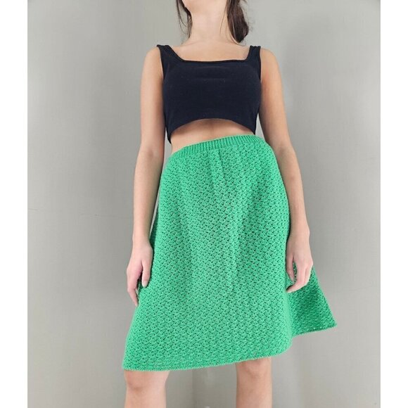 Vintage crocheted green skirt size small - Picture 2 of 7